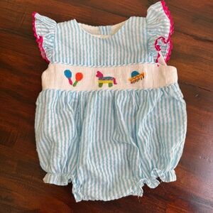 Smocked Bubble Piñata 3m